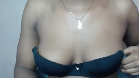 pinkyxxpussy online show from January 12, 2026, 11:32 pm