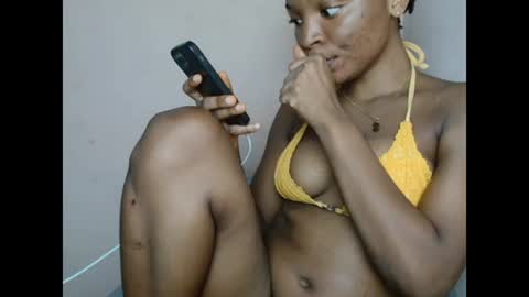 pinkyxxpussy online show from February 17, 2026, 3:47 am