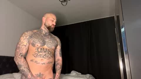 Snapshot of pino151177 chatting on January 7, 2026, 6:21 pm pino151177 online show from January 7, 2026, 6:21 pm