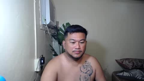 Snapshot of pinoy041087 chatting on October 13, 2025, 12:27 pm pinoy041087 online show from October 13, 2025, 12:27 pm