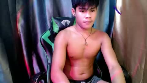 Snapshot of pinoy_shyboy69 chatting on May 2, 2026, 3:33 am pinoy_shyboy69 online show from May 2, 2026, 3:33 am