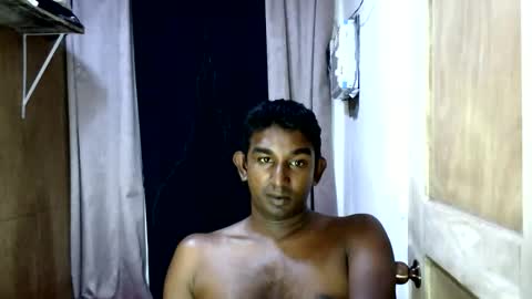 rayvienn online show from March 16, 2026, 2:54 pm