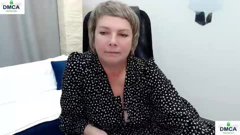 Bella online show from October 17, 2025, 8:28 am