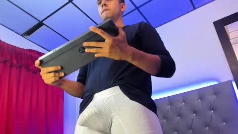 pipe_320 online show from February 24, 2025, 12:52 am