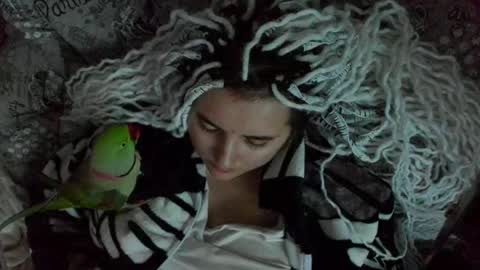 Eugenia online show from February 6, 2025, 1:43 pm