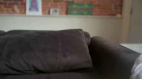 pirdybirdyxo online show from November 6, 2025, 9:37 pm