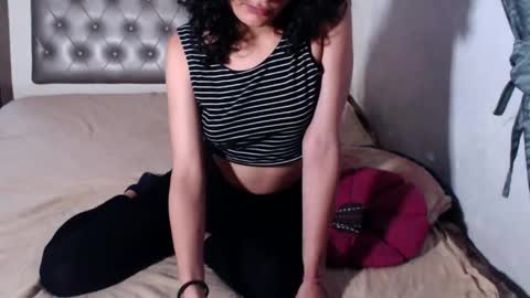 Snapshot of piscis_dreams chatting on May 12, 2026, 10:40 pm PiscisDreams online show from May 12, 2026, 10:40 pm