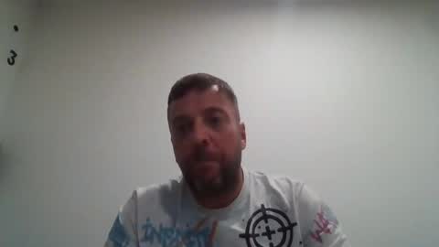 pislezg1 online show from November 10, 2025, 11:26 pm