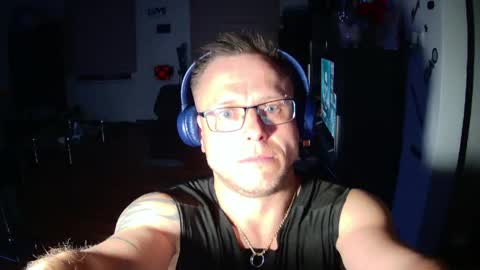 pitrs30sexy online show from April 19, 2026, 6:54 pm