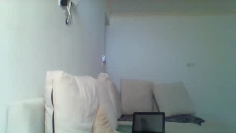 Majesty online show from October 23, 2025, 8:02 am