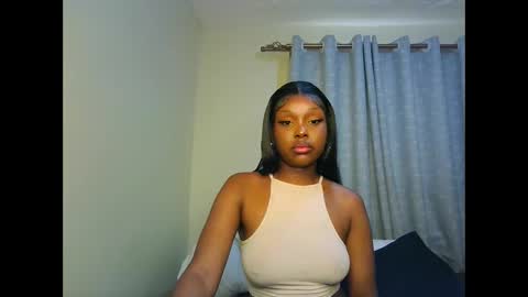 Snapshot of pixie_roman chatting on April 28, 2026, 9:36 am Majesty online show from April 28, 2026, 9:36 am