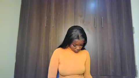 Snapshot of pixie_roman chatting on June 26, 2026, 9:35 am Majesty online show from June 26, 2026, 9:35 am