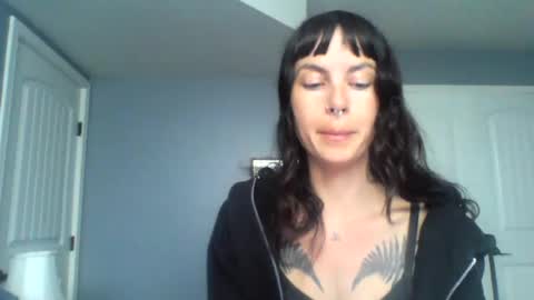 pixiecatfairy online show from June 26, 2026, 10:25 pm