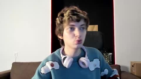 Snapshot of pjatteryd chatting on March 2, 2025, 8:27 am pjatteryd online show from March 2, 2025, 8:27 am