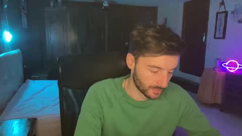 placebo14 online show from January 19, 2025, 6:32 pm