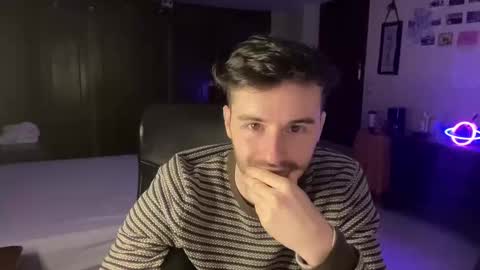 placebo14 online show from February 21, 2025, 11:21 pm