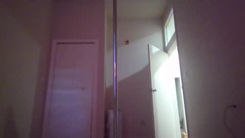 Planetvee online show from October 25, 2025, 8:14 pm