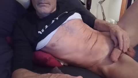 playdaddy756210 online show from February 7, 2026, 3:43 am