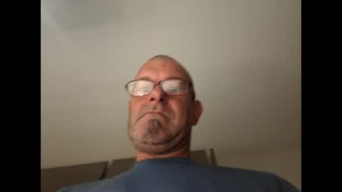 Snapshot of player17171717 chatting on October 1, 2025, 5:02 am player17171717 online show from October 1, 2025, 5:02 am