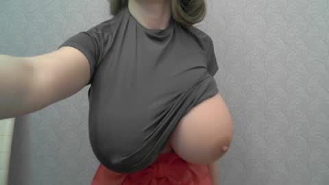 Goldie online show from April 10, 2026, 4:50 am