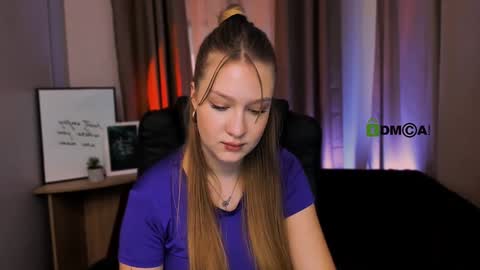 Sophie online show from January 30, 2025, 1:42 pm