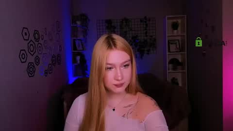 Snapshot of playful_sophie chatting on May 3, 2026, 7:31 pm Sophie online show from May 3, 2026, 7:31 pm