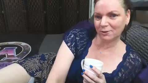 Snapshot of playfulcurvymilf chatting on September 16, 2025, 12:00 am playfulcurvymilf online show from September 16, 2025, 12:00 am