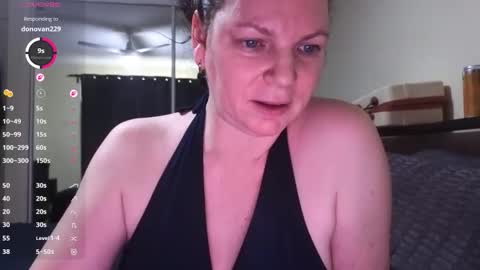 Snapshot of playfulcurvymilf chatting on October 22, 2025, 12:11 am playfulcurvymilf online show from October 22, 2025, 12:11 am