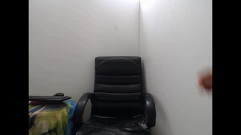 playfullpaulina online show from April 18, 2026, 3:16 pm