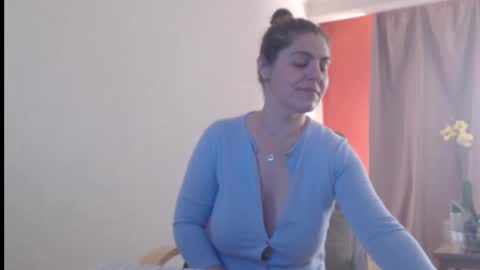 PlayfulSamira online show from April 12, 2026, 11:48 am