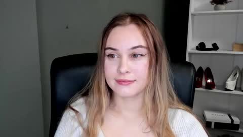 Valeria online show from February 25, 2026, 10:19 pm