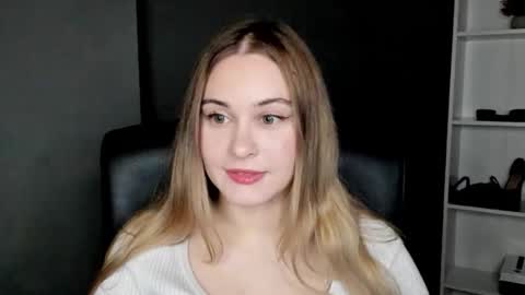 Valeria online show from March 22, 2026, 9:51 pm