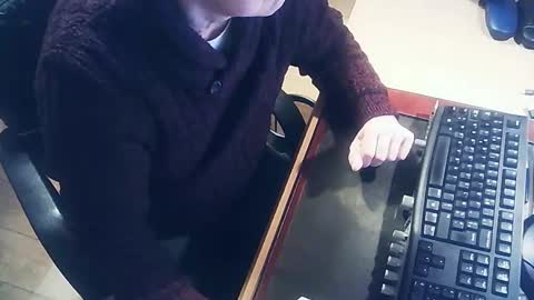 littlenounours online show from February 12, 2026, 8:20 am