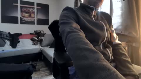 Hello ask me  . Im glad  to see you here in my room. Welcome PVT is open online show from October 5, 2025, 9:51 am