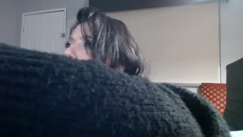 pleasantdinosaurus7537 online show from December 23, 2025, 7:06 am