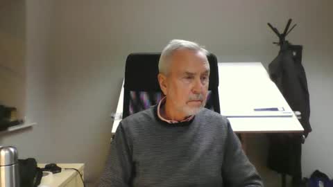 Snapshot of pleasedominateme chatting on December 12, 2024, 4:43 pm Pleasedominateme online show from December 12, 2024, 4:43 pm