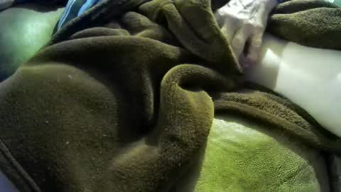 Snapshot of pleezsukit chatting on February 28, 2025, 1:47 pm pleezsukit online show from February 28, 2025, 1:47 pm