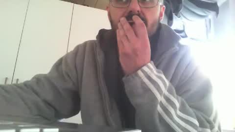 Snapshot of plu07f3520 chatting on March 21, 2026, 2:09 pm plu07f3520 online show from March 21, 2026, 2:09 pm