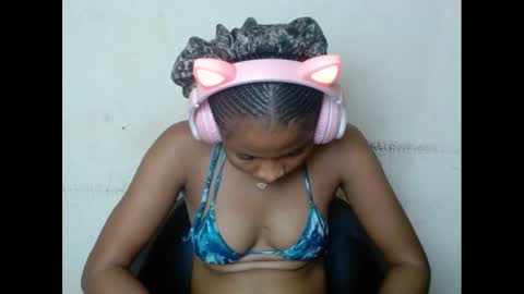 plumnjuicyx online show from February 21, 2025, 1:44 pm