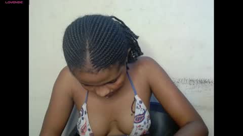 plumnjuicyx online show from March 10, 2025, 7:18 pm