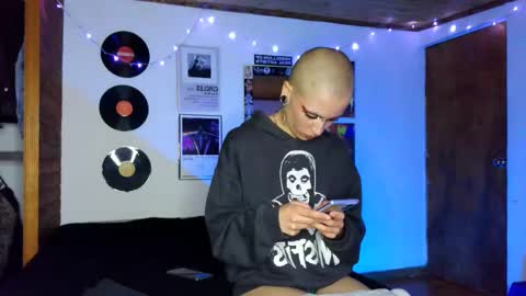   online show from February 16, 2025, 10:43 pm