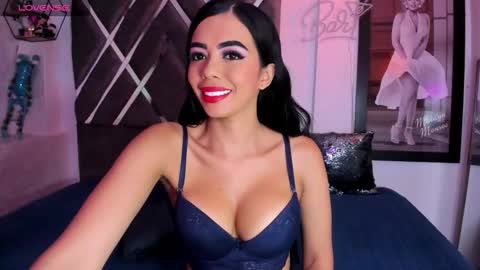 Snapshot of pocahontasweetss chatting on November 27, 2025, 2:30 pm I dream of having many followers online show from November 27, 2025, 2:30 pm