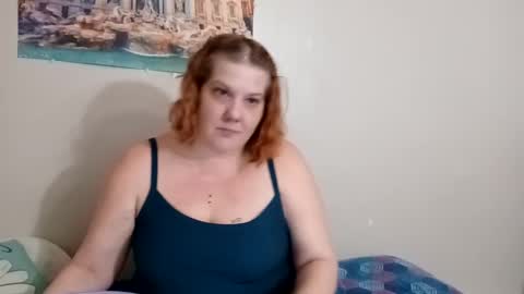 Snapshot of poisonivyvixen chatting on February 9, 2025, 11:04 pm Poison Ivy online show from February 9, 2025, 11:04 pm