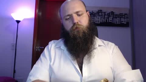 Bear online show from March 9, 2025, 1:46 am