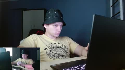 Poliglotjoe2 online show from February 11, 2026, 4:34 pm