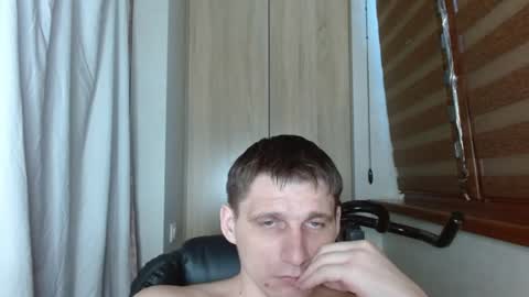 Snapshot of poliglotjoe2 chatting on June 19, 2026, 4:17 am Poliglotjoe2 online show from June 19, 2026, 4:17 am