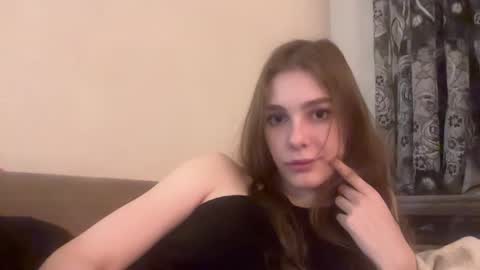 polinamiler online show from October 25, 2025, 12:18 am