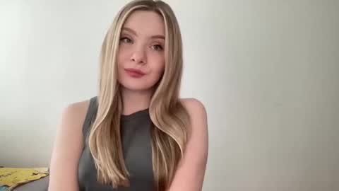 Snapshot of polishangel222 chatting on May 13, 2026, 1:30 pm polishangel222 online show from May 13, 2026, 1:30 pm