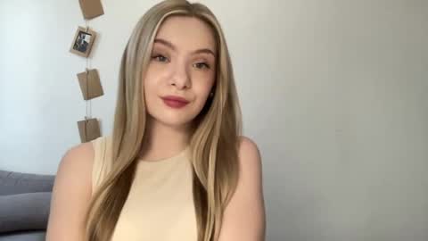 Snapshot of polishangel222 chatting on July 20, 2026, 2:08 pm polishangel222 online show from July 20, 2026, 2:08 pm