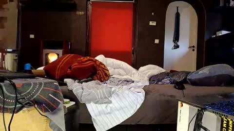 Snapshot of pollexxx66 chatting on March 29, 2026, 6:35 am Paul online show from March 29, 2026, 6:35 am